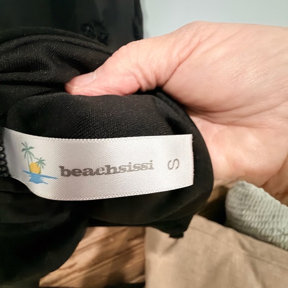 Beachsissi Black Mini Dress - Picture 3 of 6